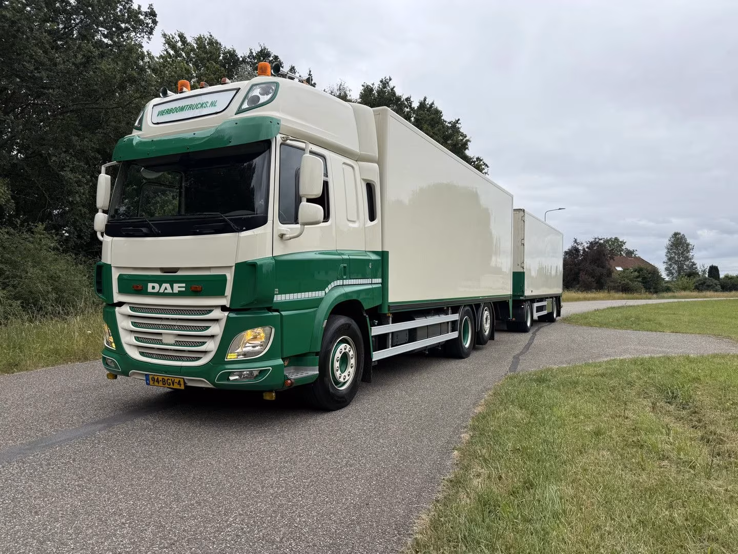 DAF CF 440 CF440 6X2 Bakwagen met 2 assige Floor sch