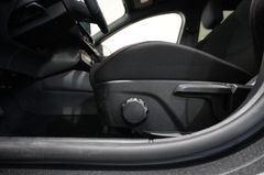 Fahrzeugabbildung Ford Focus Turnier 1.0 ST-LINE X NAVI/LED/KAMERA/DAB+