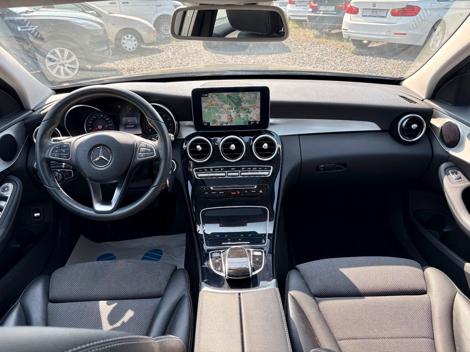 Fahrzeugabbildung Mercedes-Benz C 200 4Matic Aut. AVANTGARDE Navi LED GSD SPORTS