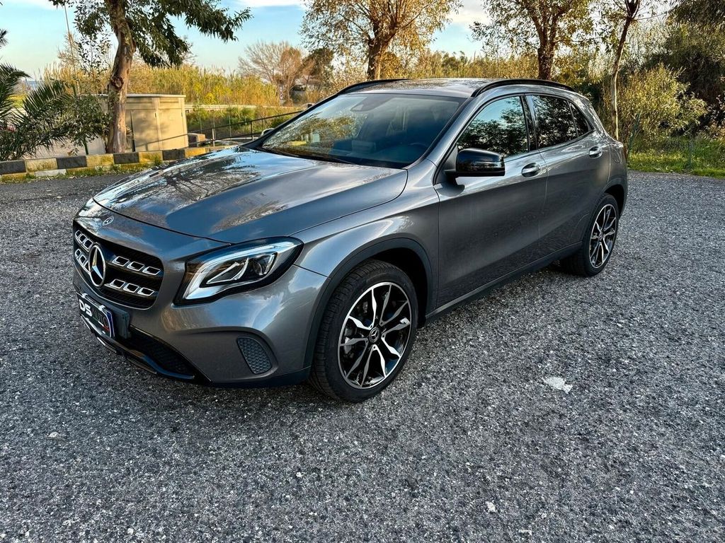 Image of Mercedes-Benz GLA 200