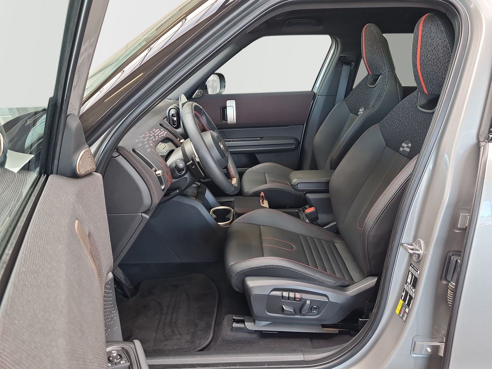 MINI Countryman SE (Cooper) - Bild 11