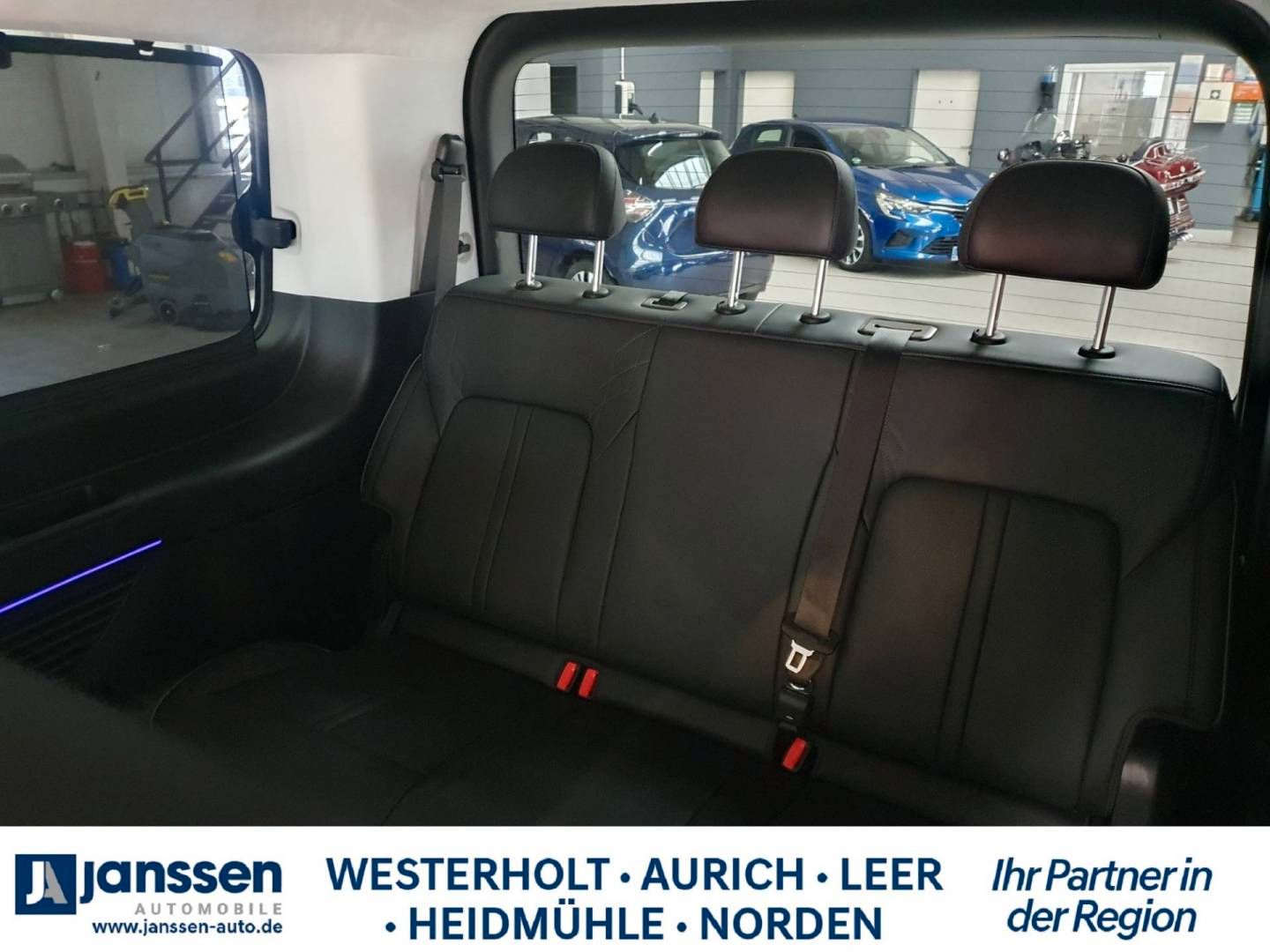 Fahrzeugabbildung Hyundai STARIA 7-Sitzer SIGNATURE