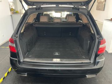 Mercedes E 220 - 7