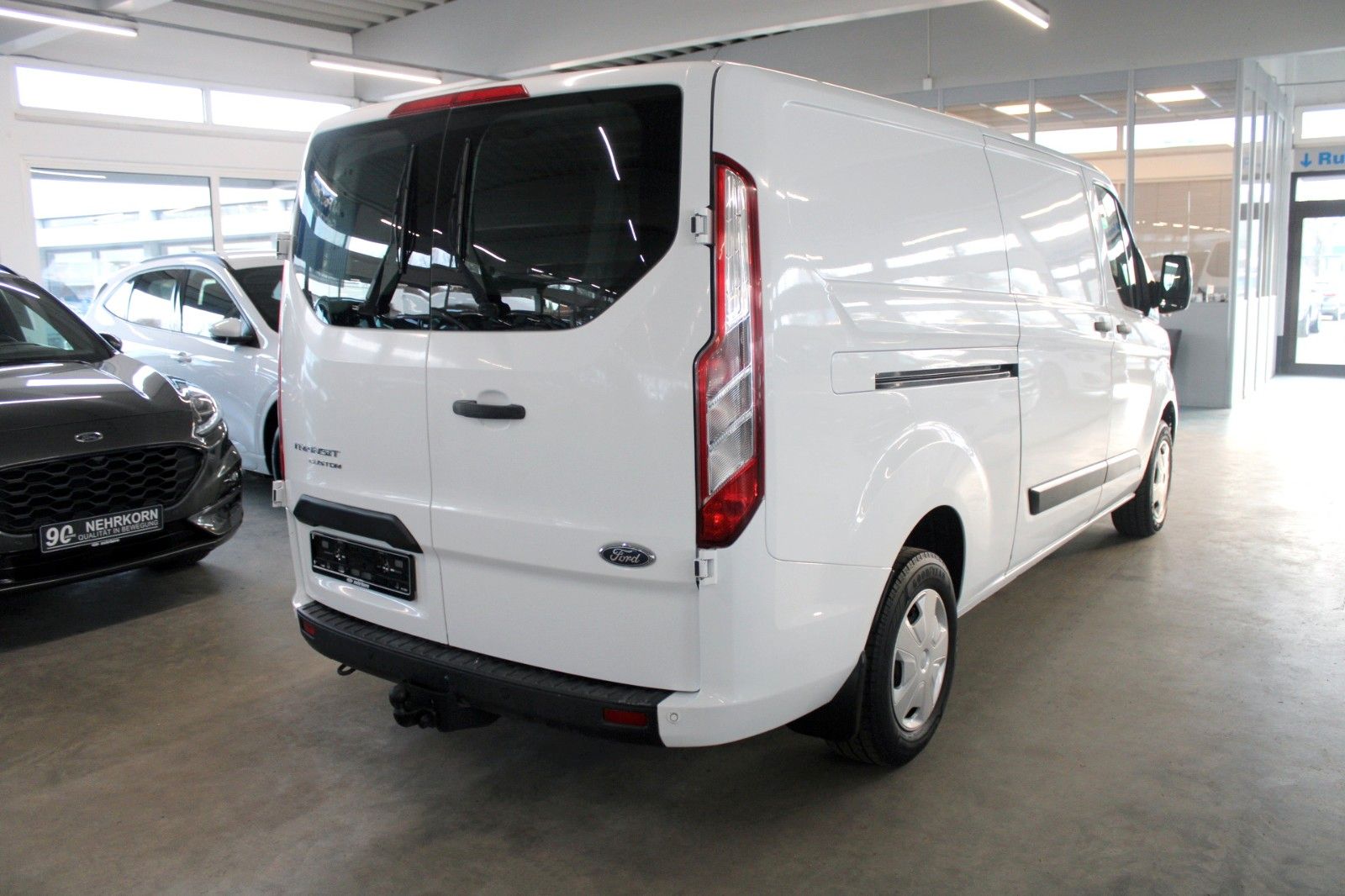 Fahrzeugabbildung Ford Transit Custom TREND LANG L2 KLIMA + Allwetter