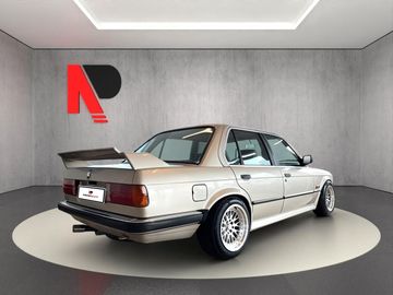 BMW 318 - 5