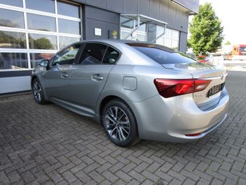 Toyota Avensis - 4