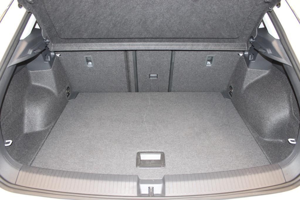 Volkswagen T-Roc Style 1.5 TSI AHK*RFK*PDC*Tempo*Klima*NAV