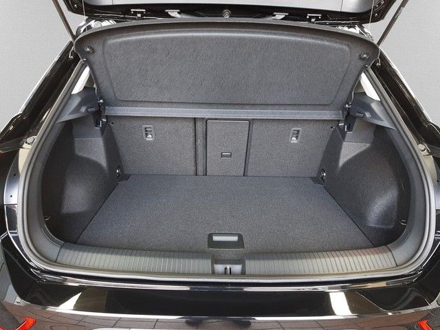 Fahrzeugabbildung Volkswagen T-Roc Life 1.5 TSI DSG Kamera LED ACC SitzHz