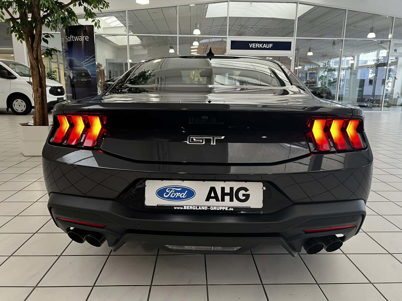 Ford Mustang GT Fastback *RFK*Klimaauto*LED*