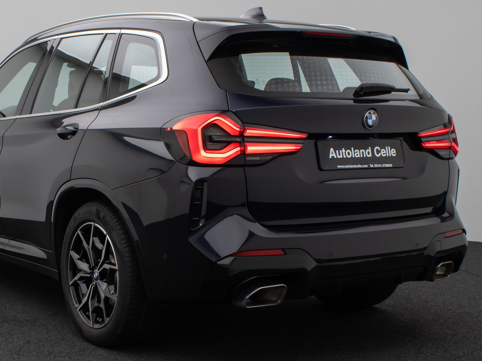 Fahrzeugabbildung BMW X3 xD30i M Sport Panorama Kamera DAB HiFi Alarm