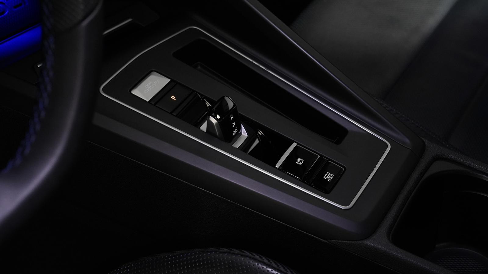 Volkswagen Golf VIII R 4M*PERFORMANCE*HK*R.KAM*LEDER*NAVI, миниатюра 27