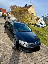 Skoda Octavia 2.0 TDI DSG Drive Combi DSG*LED*NAVI*ACC