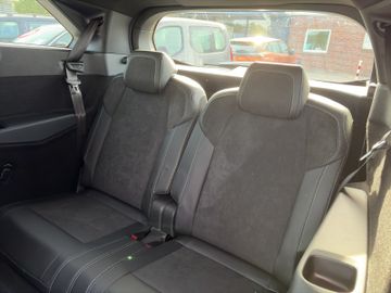 Peugeot 5008 GT 145 e-DSC6 KeyLess*360 KAM*ACC*PANO*