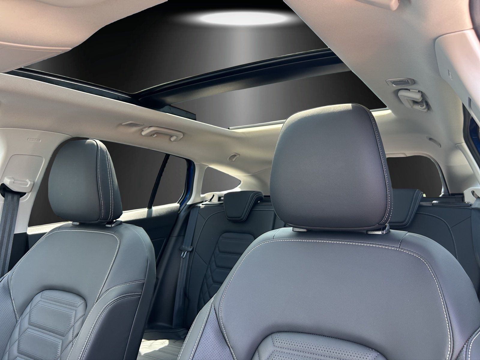 Fahrzeugabbildung Ford Focus 1.5 Active X Aut./LED/KAMERA/ACC/SHZ/PANO/