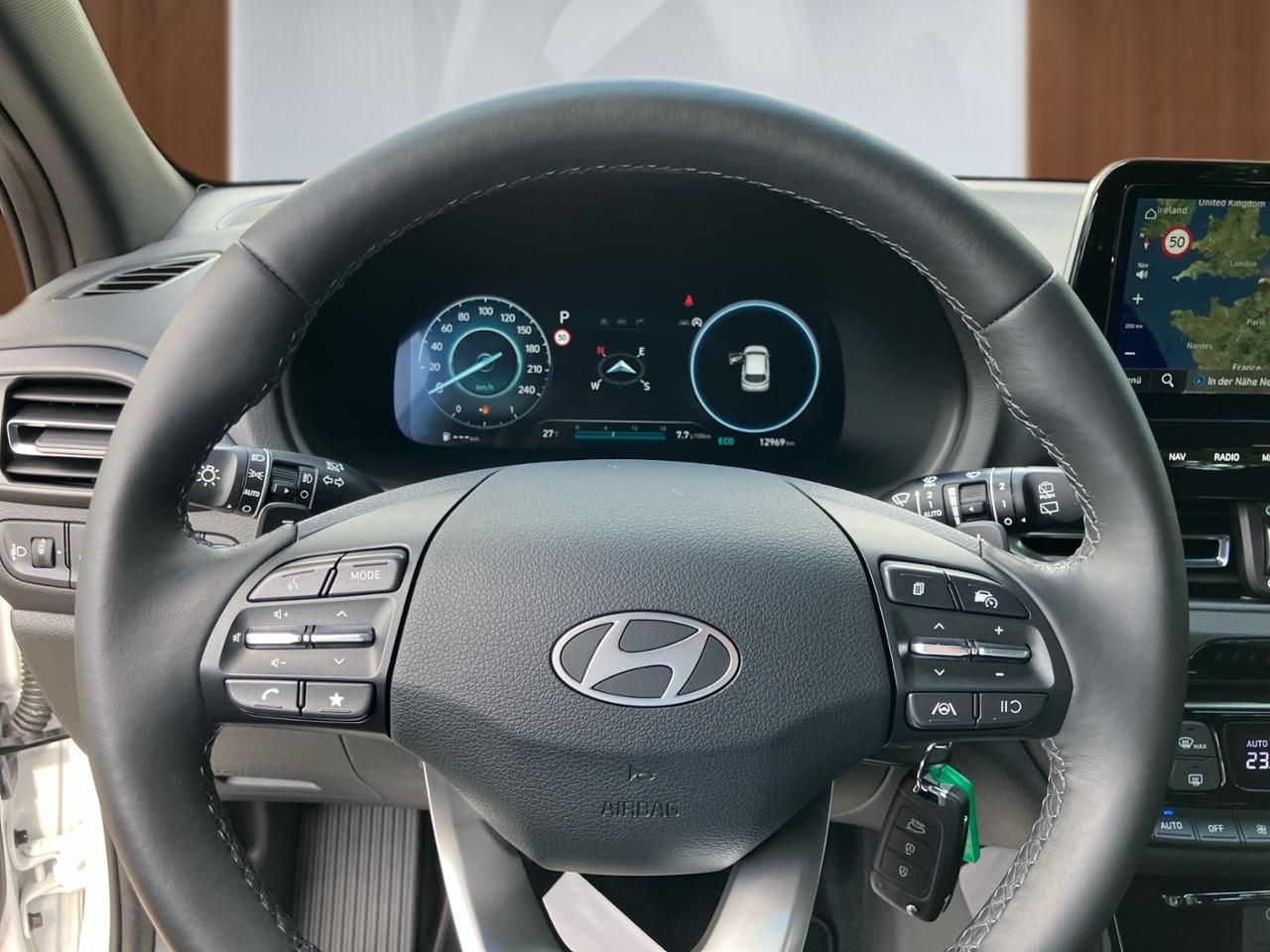Fahrzeugabbildung Hyundai i30 ADVANTAGE LED*SHZ*LHZ*NAV*USB*CARPL