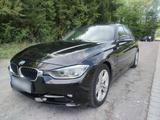BMW 328i F30 - BMW 328 aus 2011: 328i