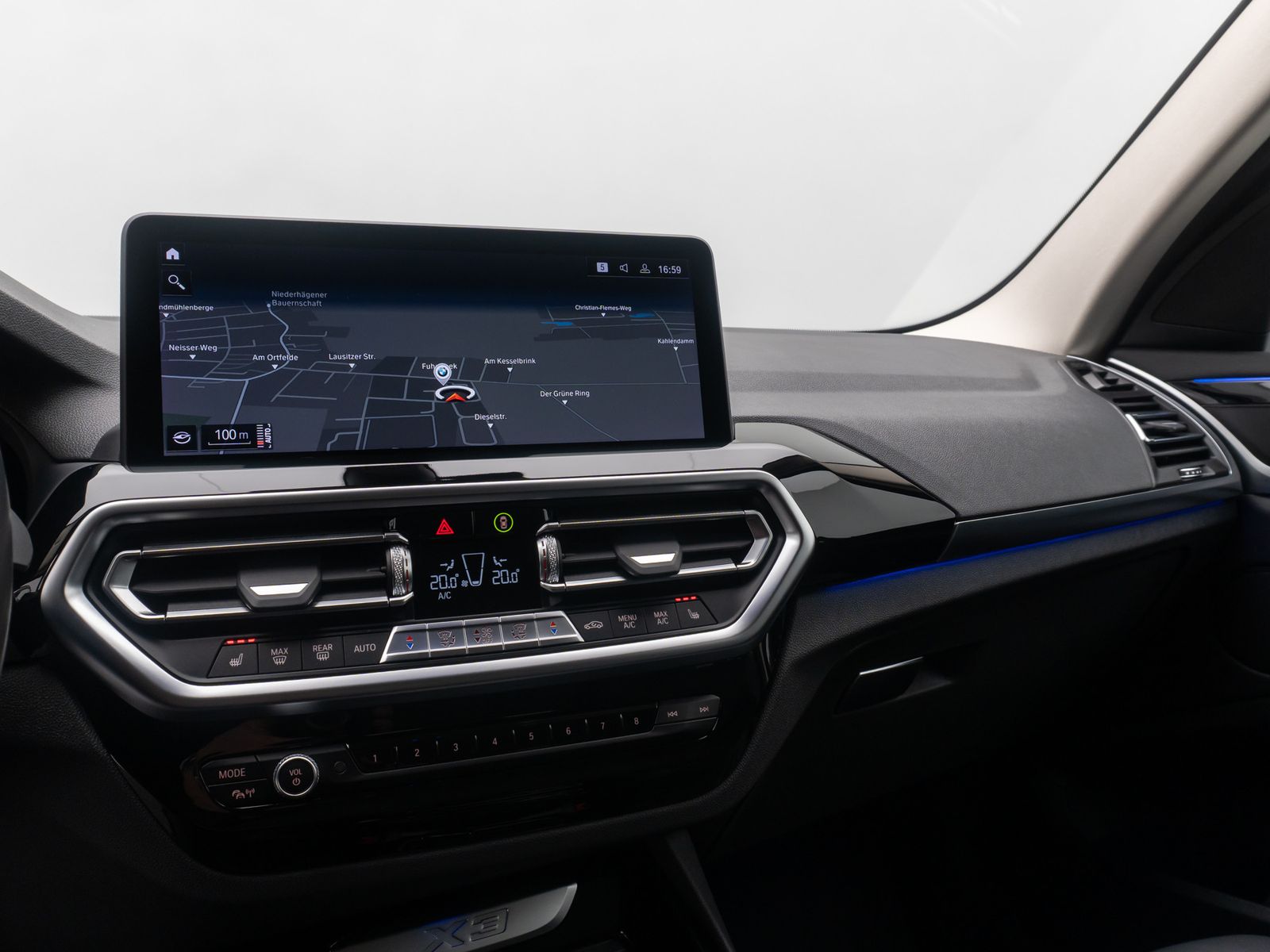 Fahrzeugabbildung BMW X3 xD20i Kamera DAB Laser HiFi Komfort Sport 18"