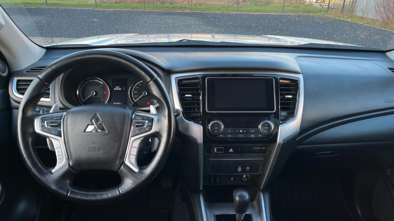 Mitsubishi L200 Select DOKA *AHK, Trittbretter & Laderraum*