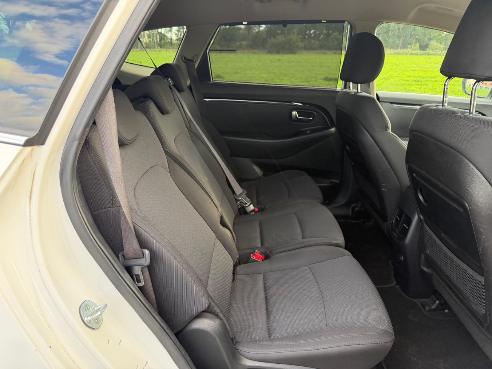Kia Carens 2014 — photo 19
