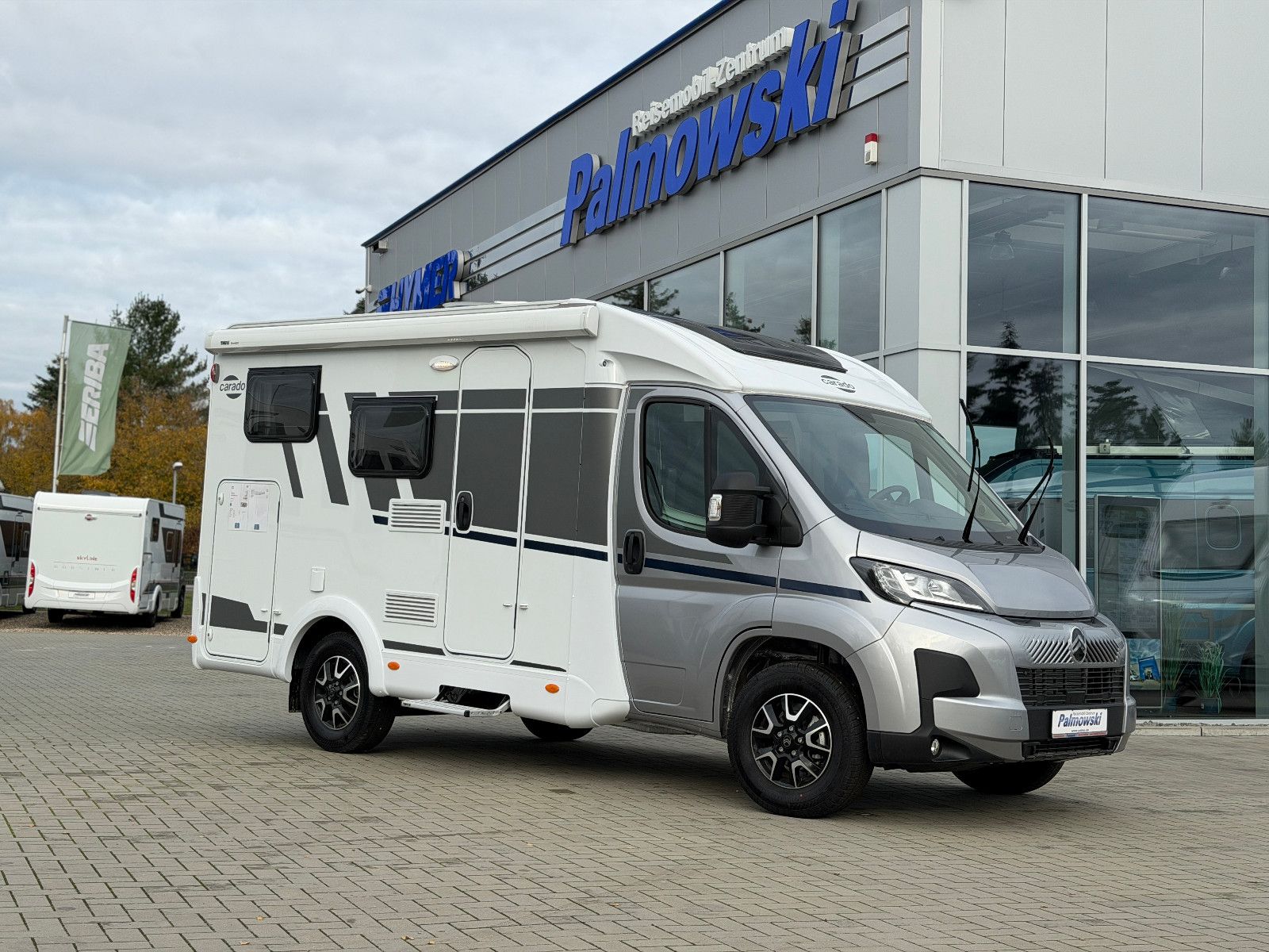 Fahrzeugabbildung Carado V-132 pro+ 7.822 € SPAREN !