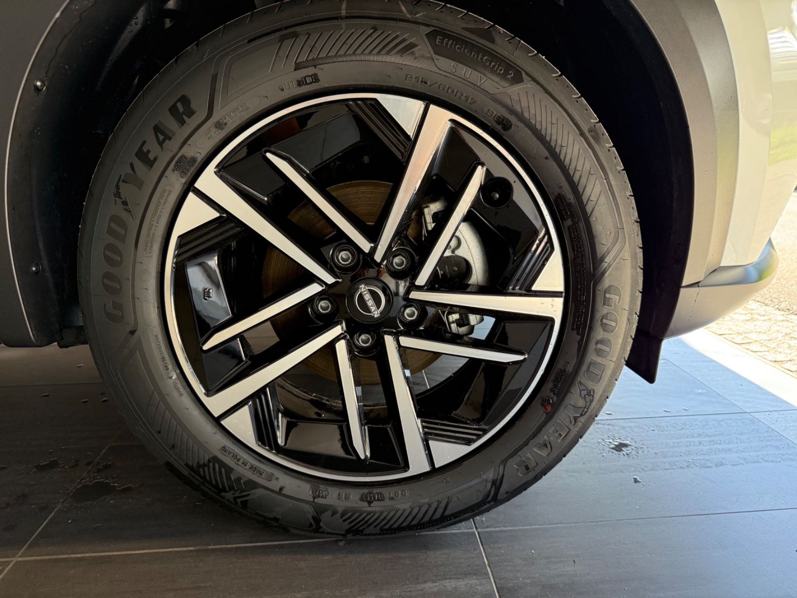 Fahrzeugabbildung Nissan Juke Hybrid N-Connecta Automatik, Winter-P.,Navi