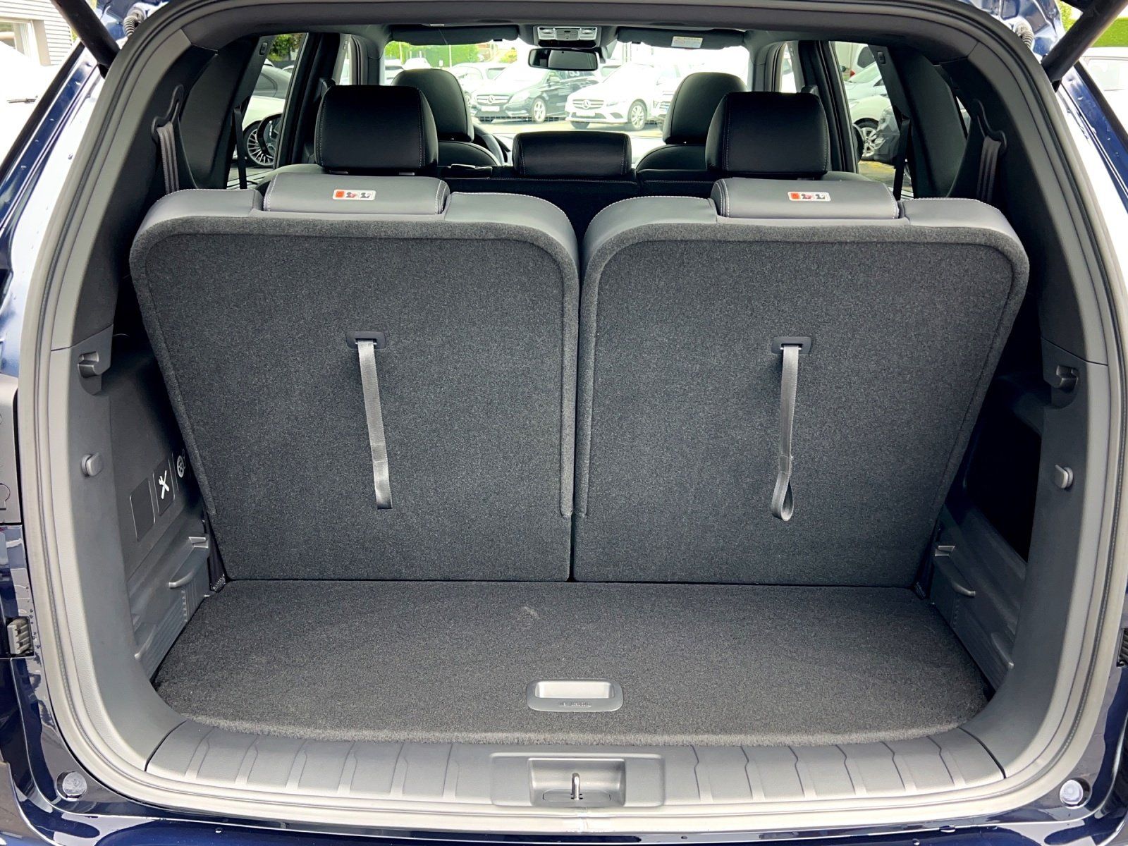 Fahrzeugabbildung Ssangyong Rexton Sapphire 2.2 D 8AT 4WD/360°KAMERA/7-Si./