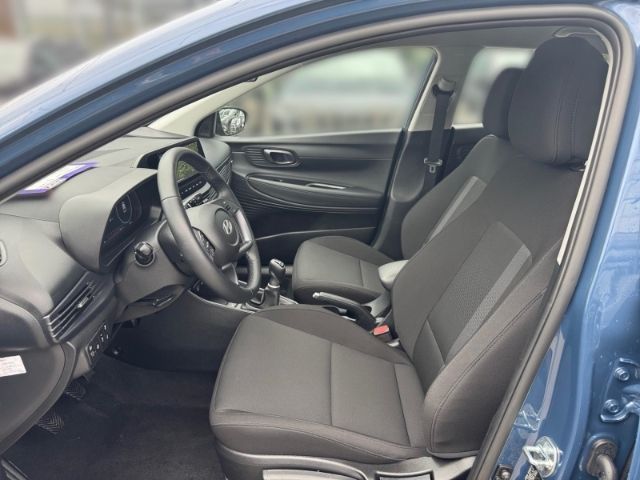 Fahrzeugabbildung Hyundai i20 FL (MY25) 1.0 T-GDI (100 PS) Trend Komfortpa