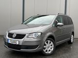 Volkswagen Touran Freestyle*TOP-ZUSTAND*SHZ*KLIMA*GARANTIE - gebrauchte VW Touran aus dem Jahr 2009