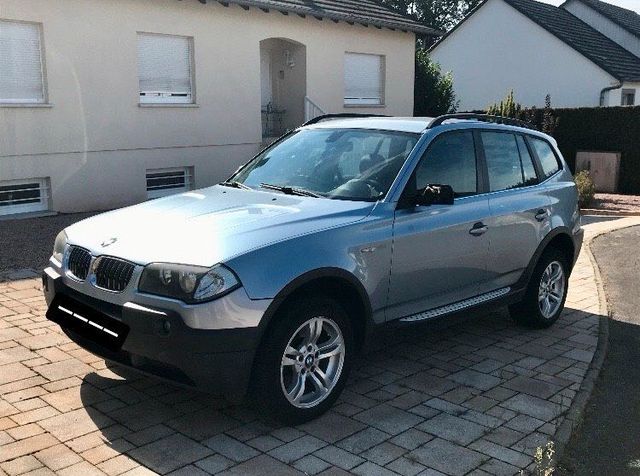 BMW Bmw X3 3.0D französische Zulassung/ Automa...