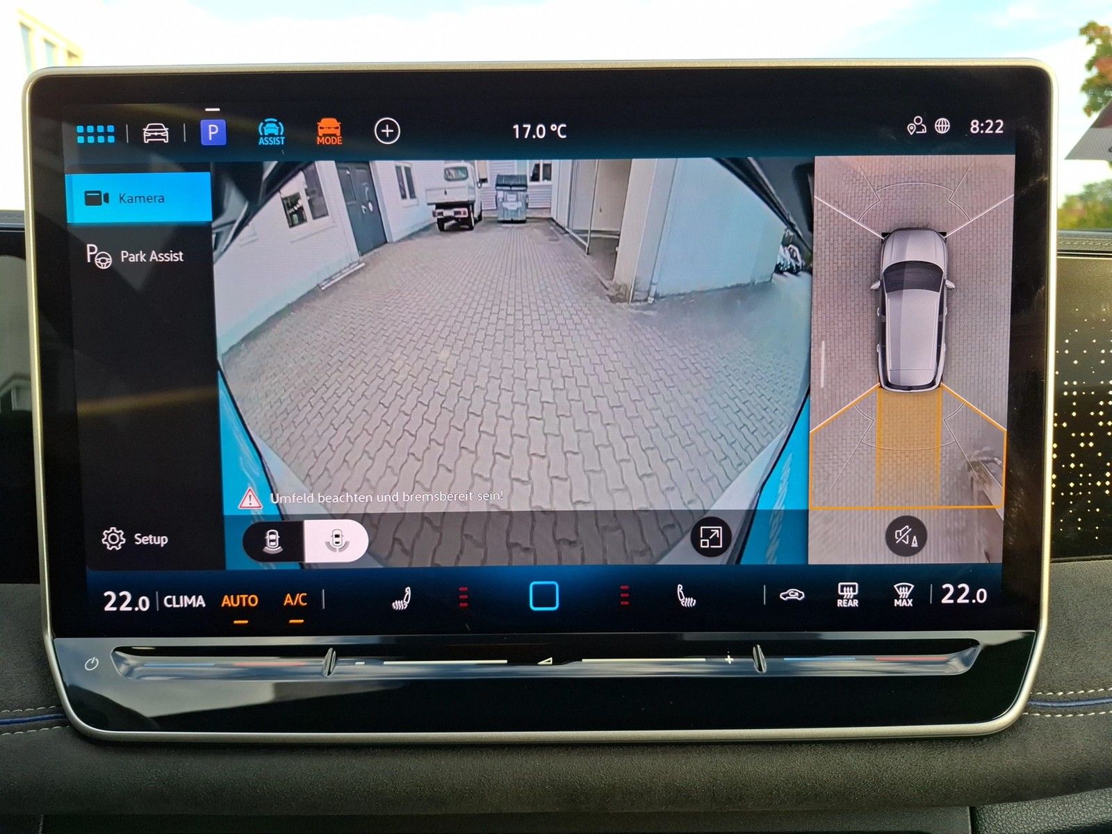 Fahrzeugabbildung Volkswagen Tiguan TDI R-Line DSG 4M Standhzg. Matrix Navi A