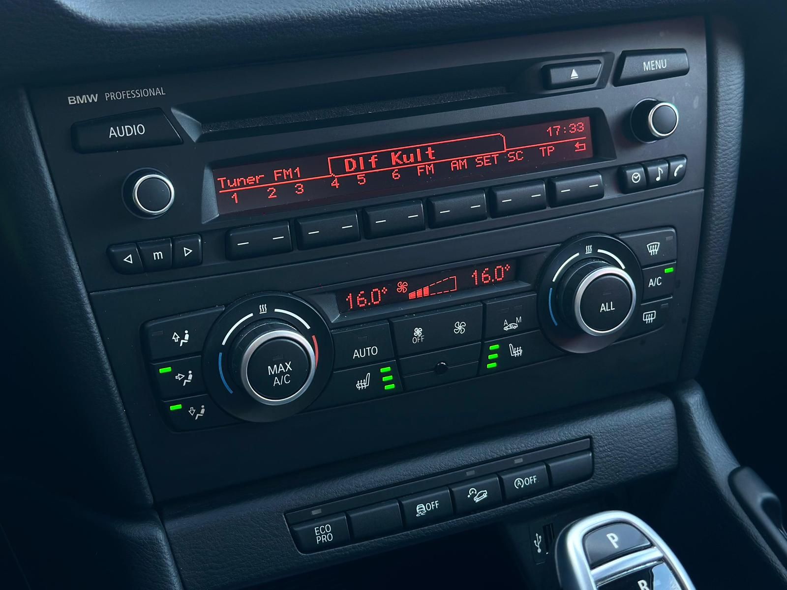 BMW X1 xD 25d SPORTPAKET XENON#AHK#SHZ#TEMP#PDC#18'' - Image 12