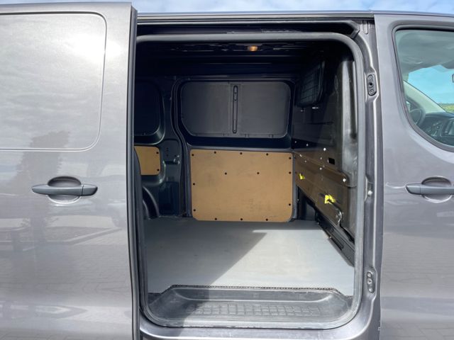 Toyota Proace Verso L1 Kasten Meister Grau Schaltgetriebe
