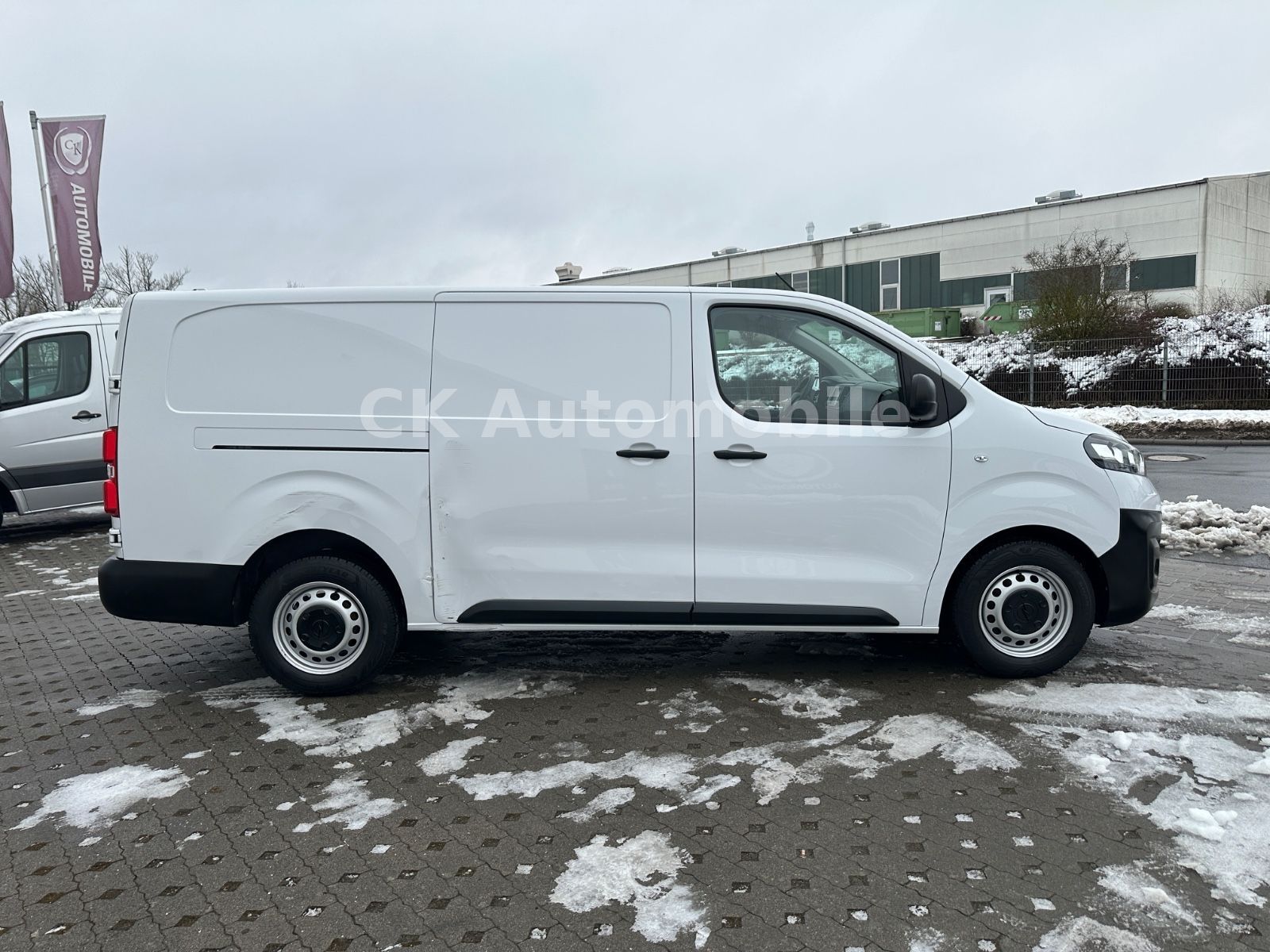 Fahrzeugabbildung Opel Vivaro Kasten 2.0 Diesel EditionL3/Klima/PDC/Kam