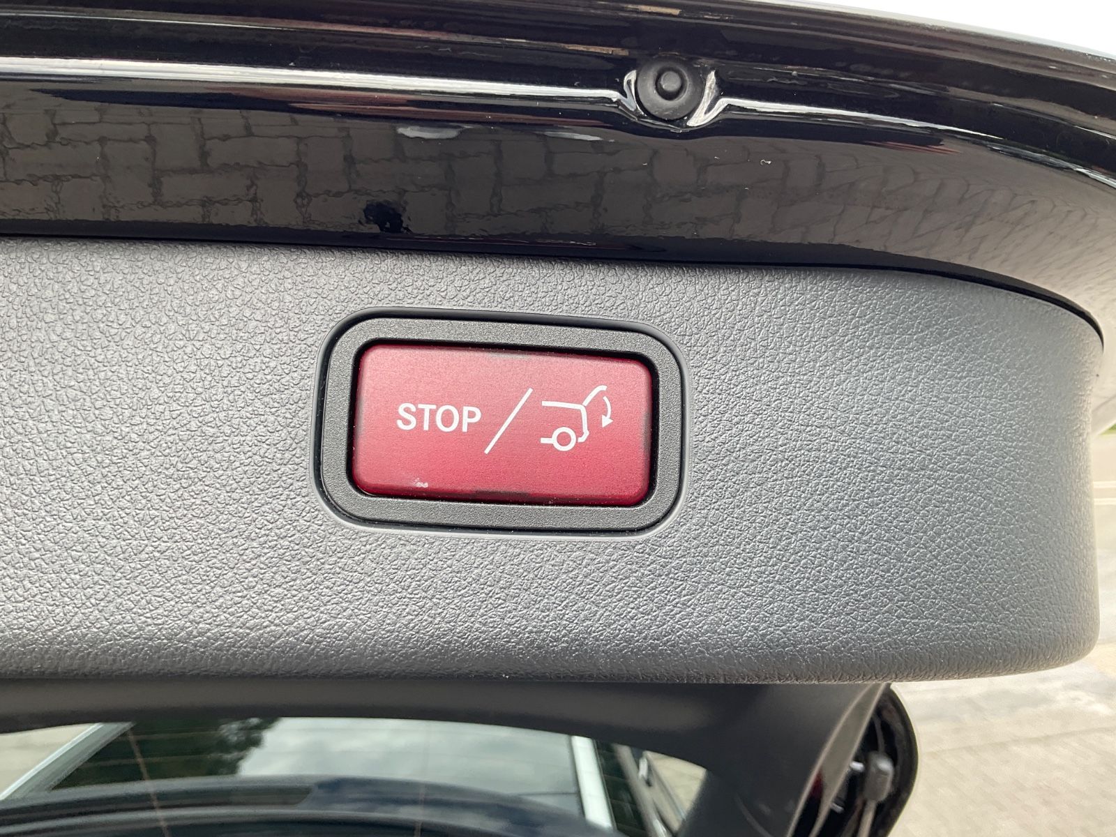 Fahrzeugabbildung Mercedes-Benz C 220 d T Autom.AHK,Kamera,AMG,Carplay