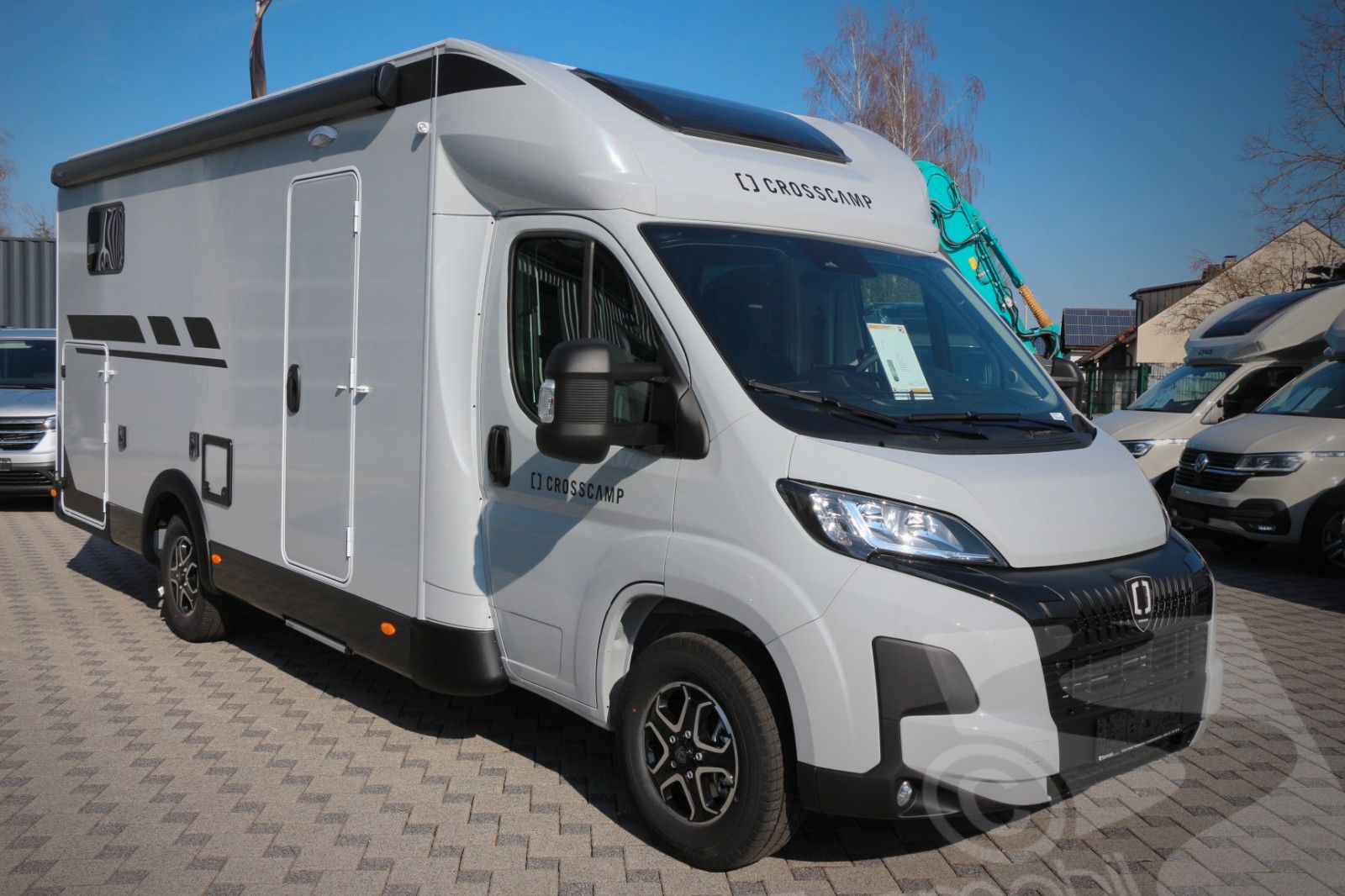 Fahrzeugabbildung Crosscamp EXPDN 7.4 E Peugeot Automatik