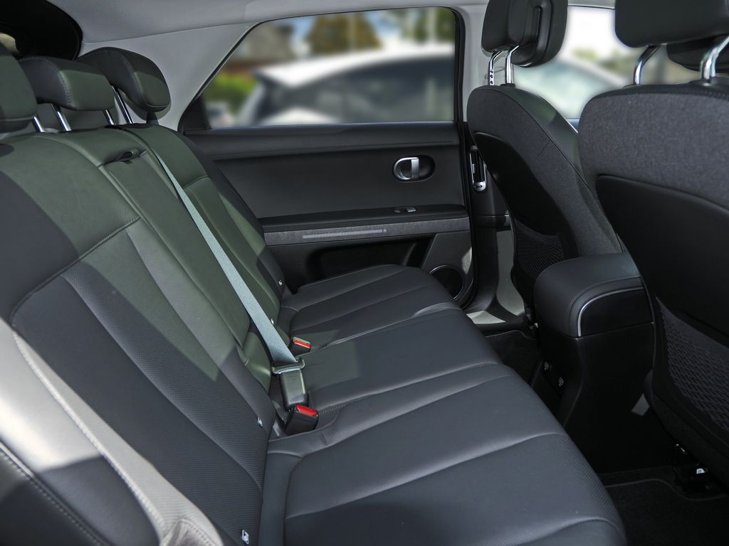Fahrzeugabbildung Hyundai IONIQ 5 TECHNIQ ELEKTRO SHZ LHZ PANO NAVI KAMERA