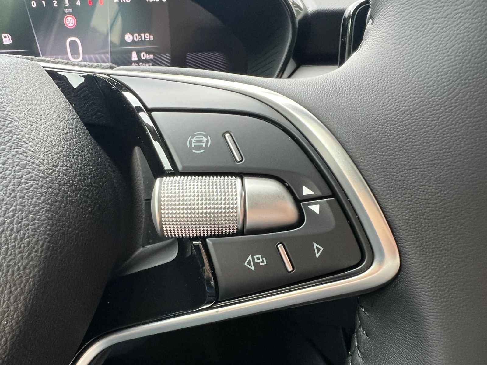 Fahrzeugabbildung SKODA Fabia IV Selection 1.0 MPI *LED, Climatronic, Si