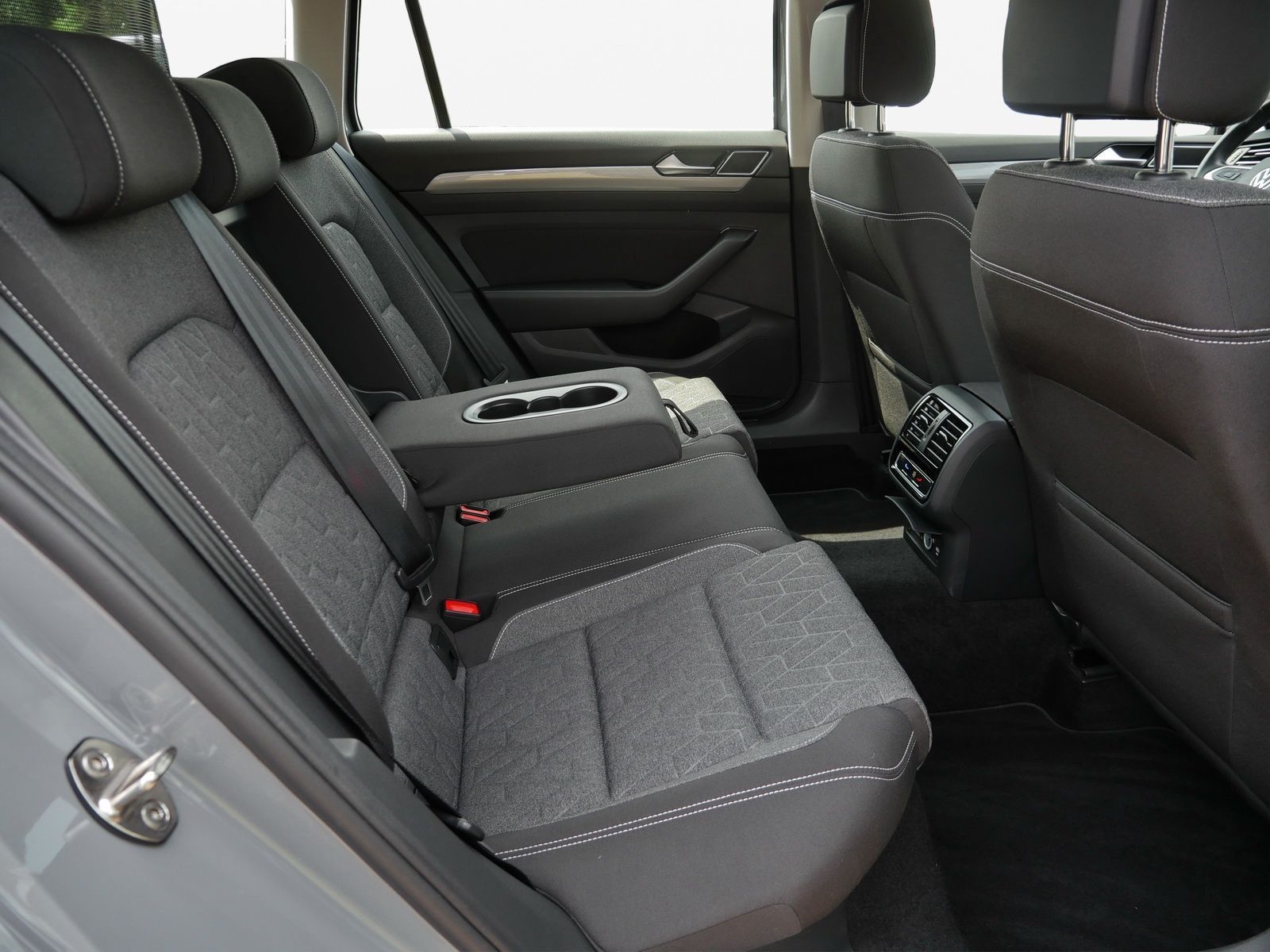 Volkswagen Passat Variant - Bild 16