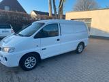 Hyundai H-1 mit weniger Laufleistung - gebrauchte Hyundai H-1 aus dem Jahr 2006
