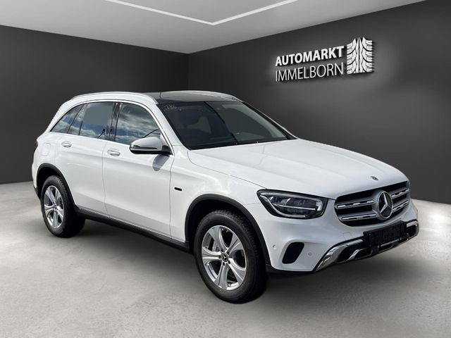 Mercedes-Benz GLC 300 e Pano*Leder*AHK*Kamera*Navi*ACC*DAB