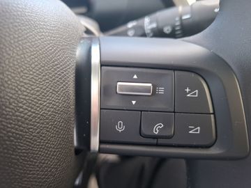 Citroën C4 1.2 PureTech 130 Max HUD+Kam.+KeyLess+LED+SHZ