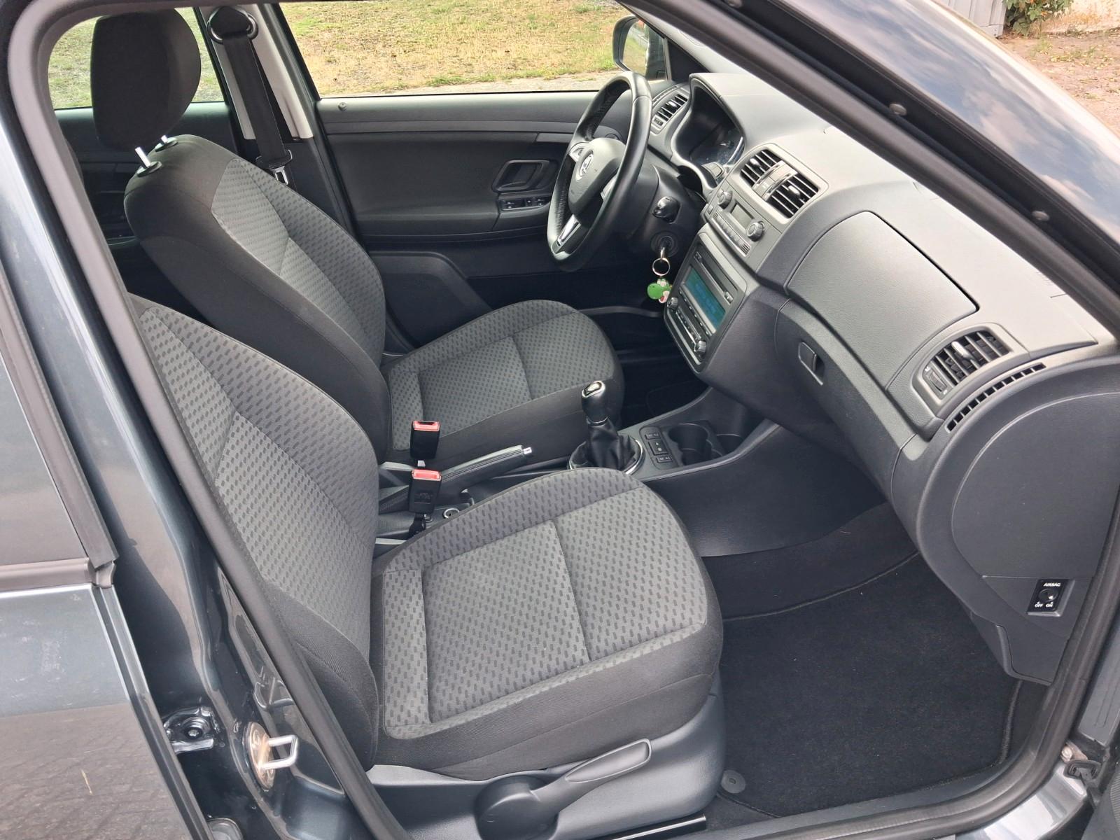 Skoda Fabia 2014 — photo 12