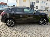 Nissan Qashqai 1.3 DIG-T DCT 159PS Tekna+ Tekna+ - Nissan Qashqai mit Benzin-Antrieb: Limousine, Automatik