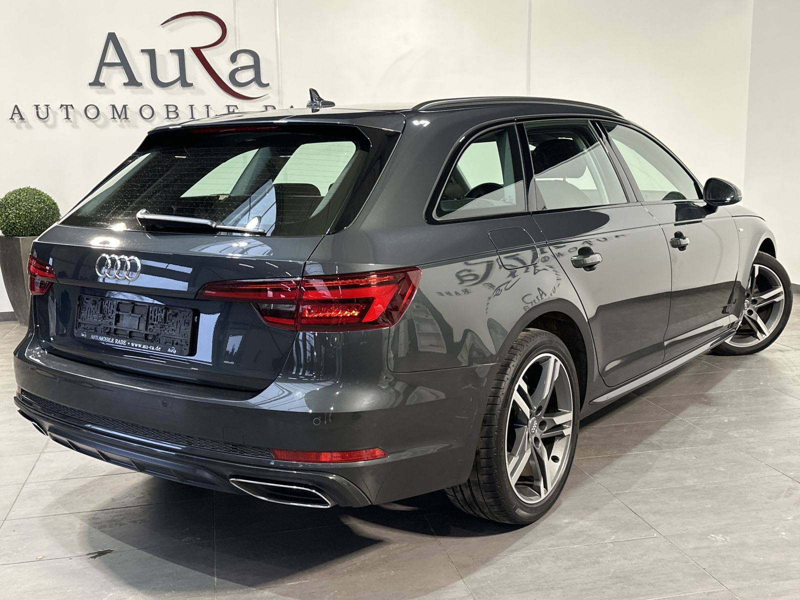 Fahrzeugabbildung Audi A4 Avant 40 TDI S-Line NAV+LED+SHZ+AHK+18ZO+1Hd