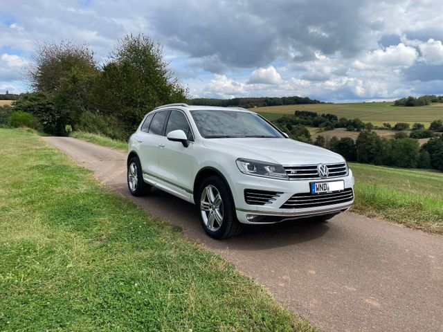 Volkswagen VW Volkswagen Touareg 3.0 V6 TDI R-Line