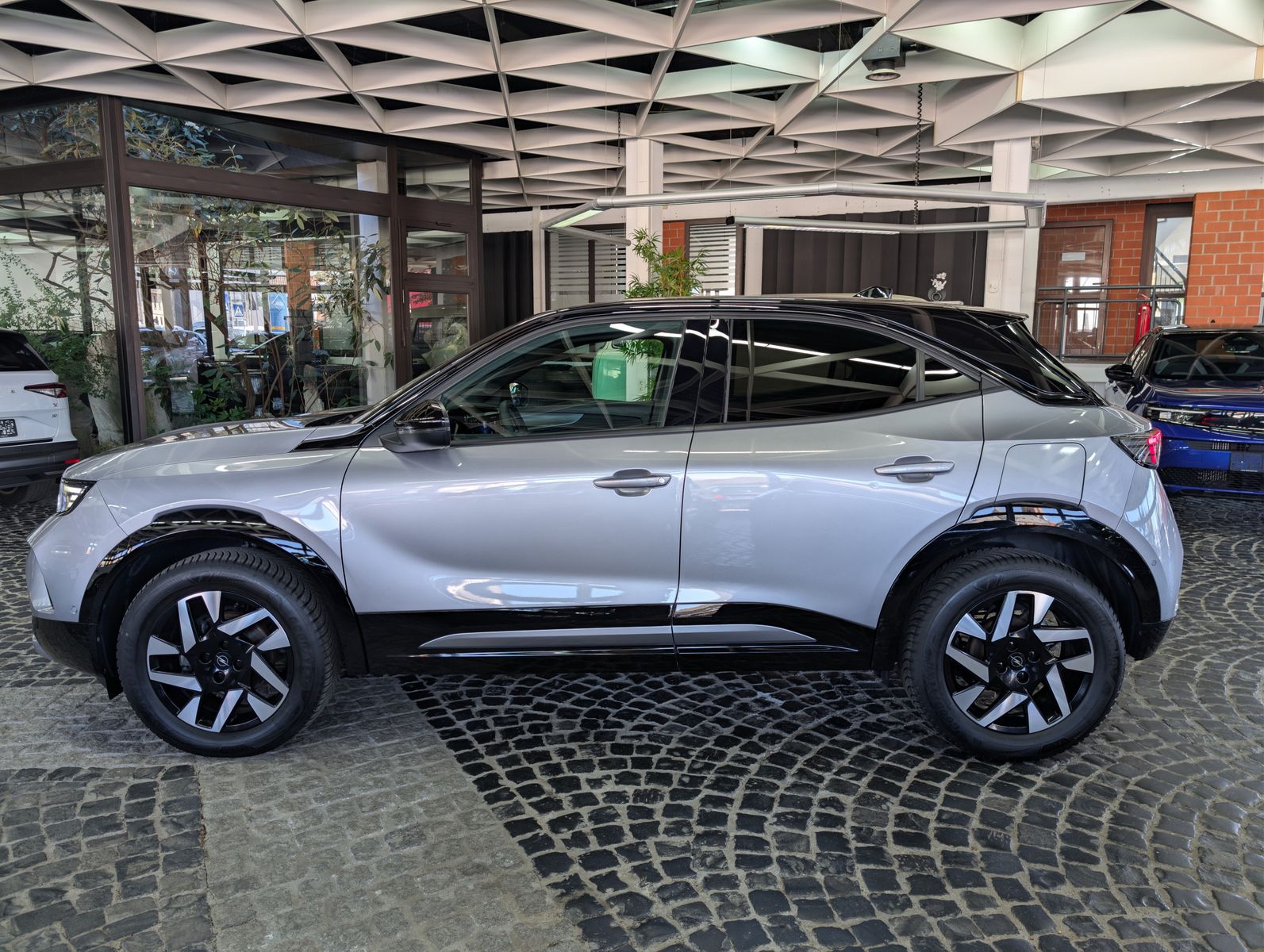 Fahrzeugabbildung Opel Mokka GS BLACK INTEL LUX TECH KAM SHZ BHL VIRT