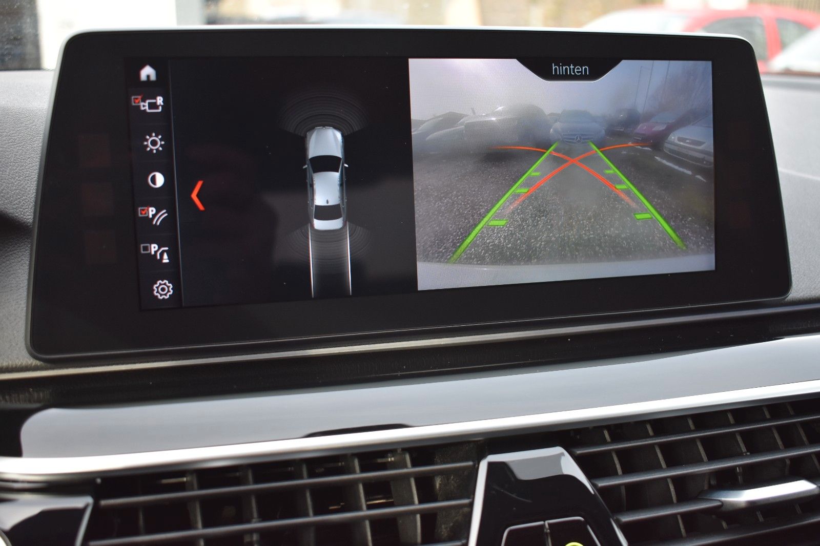 Fahrzeugabbildung BMW M550 i Limo. xDrive DAB Gestik Massage HUD ATM