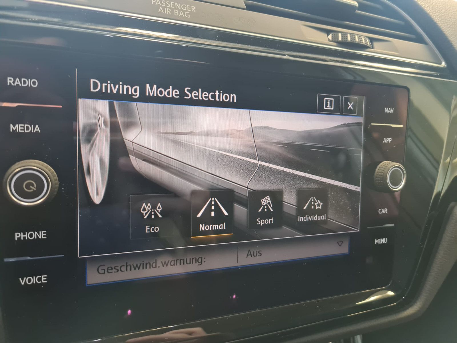 Fahrzeugabbildung Volkswagen Touran Highline BMT/Start-Stopp / LED / NAVI /