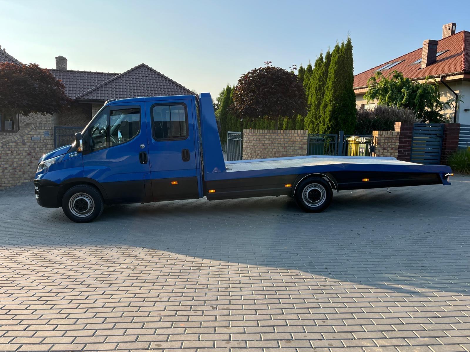 Iveco Daily 2.3 D Schlepper KLIMA 7 Pers. TÜV 10/26