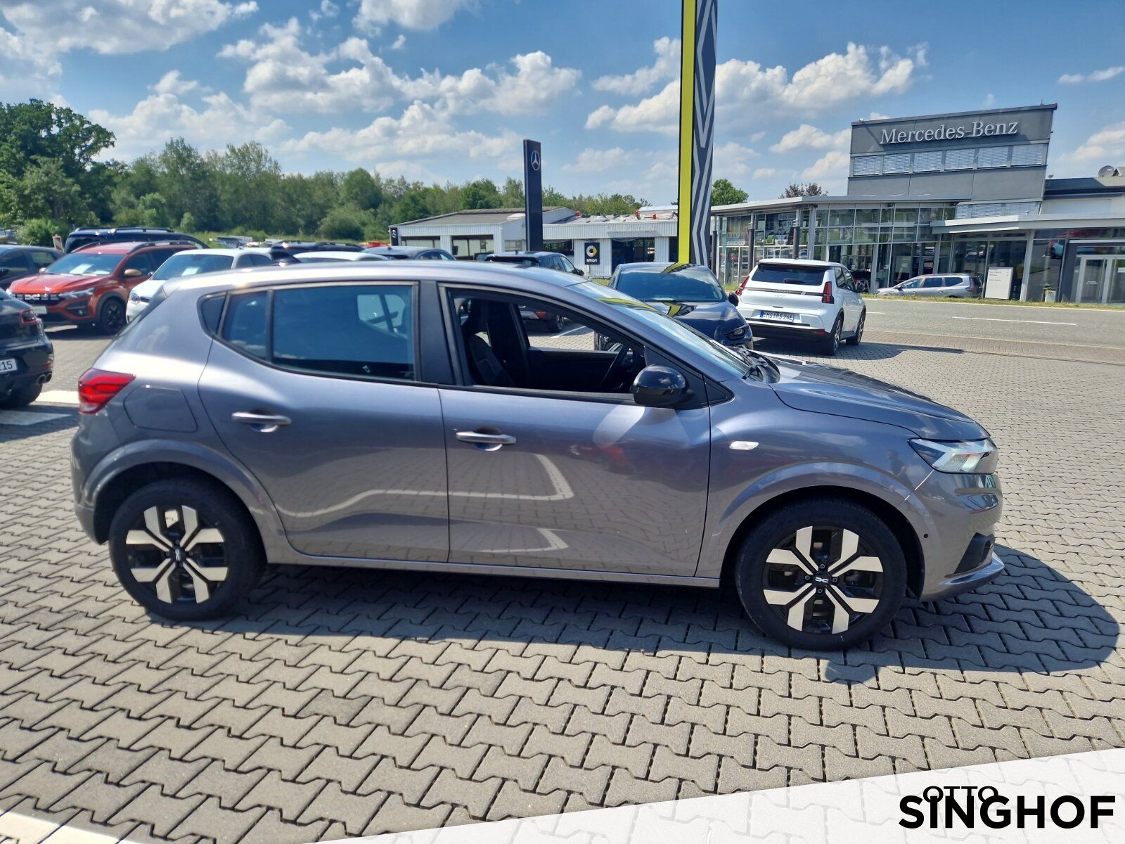 Fahrzeugabbildung Dacia Sandero Journey Eco-G 100